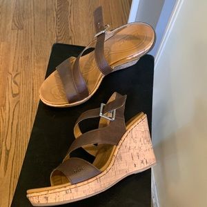 Born soft and comfortable cork wedge heels.